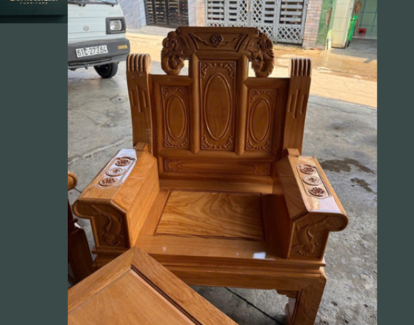 SaLon Âu Á Gõ Đỏ