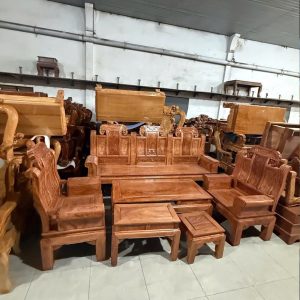 Kinh nghiệm bảo quản Bàn Ăn Gỗ Tự Nhiên luôn như mới