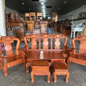 Độ bền và giá trị kinh tế của Bàn Ghế Salon gỗ hương đá