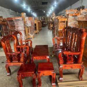 Bảo quản và vệ sinh Bàn Thờ Gỗ Tự Nhiên đúng cách